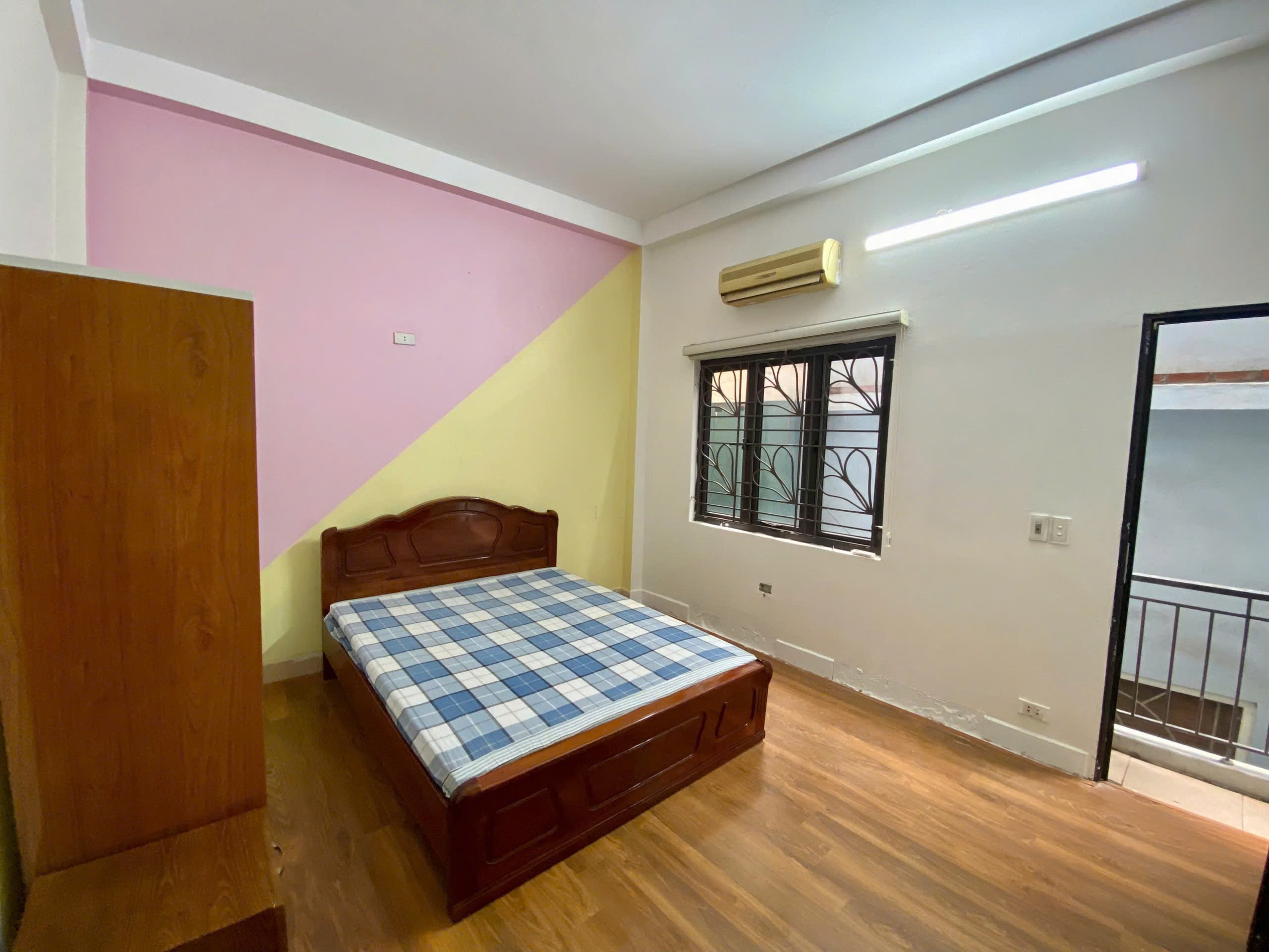 Cho thuê nhà nguyên căn Thượng Đình, 40m2 x 3.5 tầng, 3 ngủ, 12.5 triệu - Ảnh 1